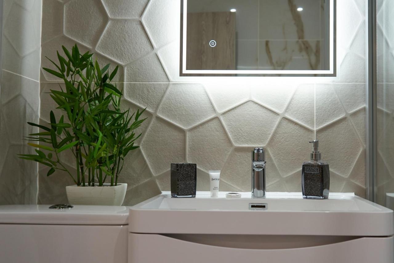 Luxury City Escape Apartments Londra Dış mekan fotoğraf